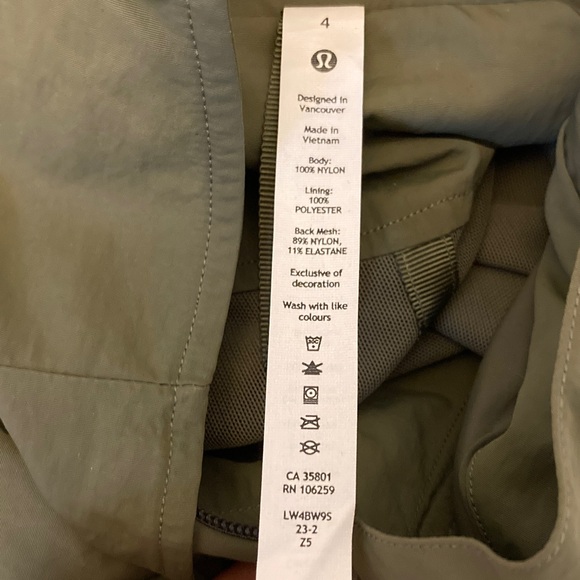 Lululemon Always Effortless long jacket in medium olive - Picture 6 of 15